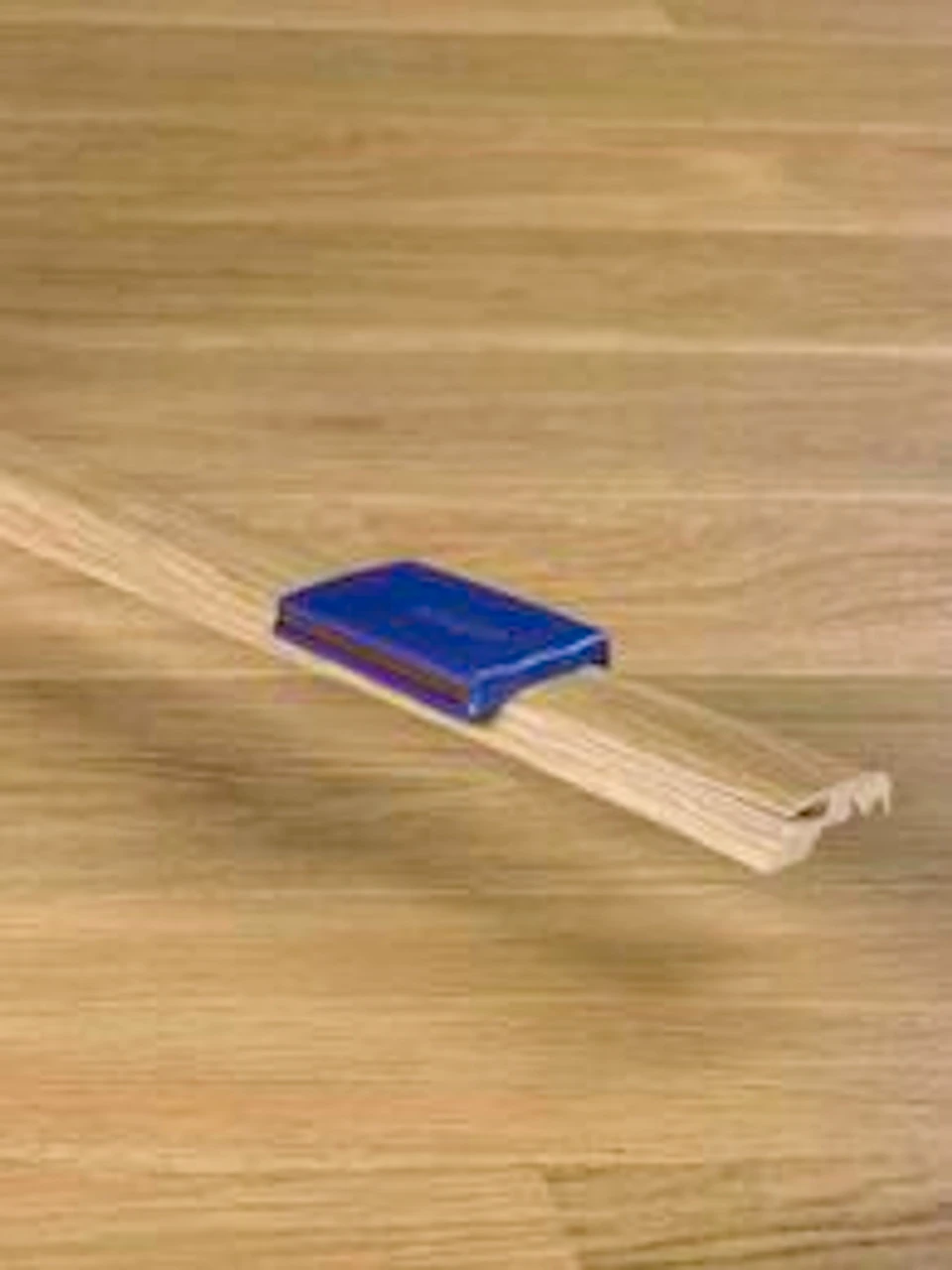 Quick Step Natural Varnished Oak Incizo Profile 2150mm 2 Quick Step Natural Varnished Oak Incizo Profile 2150mm - Image 2