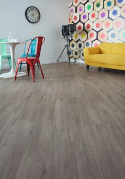 Karndean Linosa Palio LooseLay PVC Flooring 1050 X 250 X 4.5mm (3.15m2 Pack) -Deals Floorboards Store t.tlx VzVqon .gVq2d .tIV .VhRXV3 . 05201.1699923457