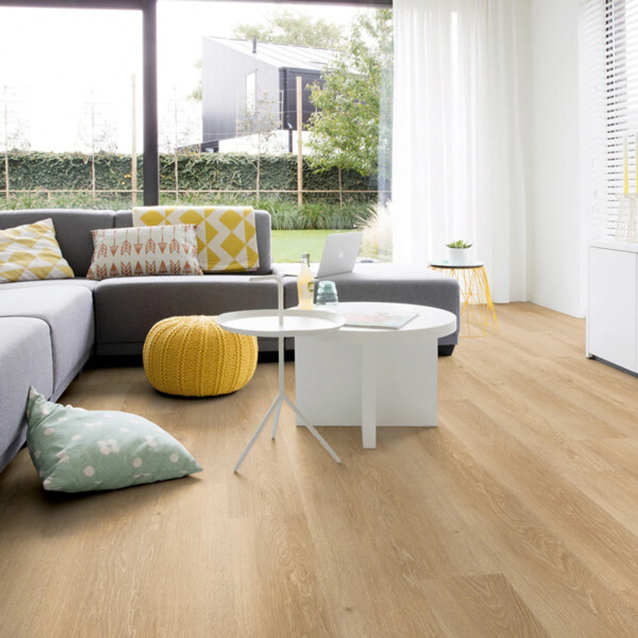 Quick Step Pulse Click Sea Breeze Oak Natural Livyn Vinyl Flooring (2.220m2) 2 Quick Step Pulse Click Sea Breeze Oak Natural Livyn Vinyl Flooring (2.220m2) - Image 2
