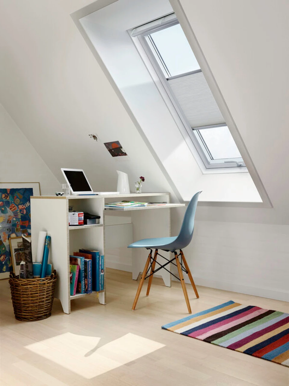 VELUX GPL 2070 Top Hung Roof Window White Painted (PK/CK/FK/UK/MK/SK) Various Sizes 7 VELUX GPL 2070 Top Hung Roof Window White Painted (PK/CK/FK/UK/MK/SK) Various Sizes - Image 7