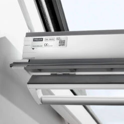 Velux White Painted Integra -Deals Floorboards Store t.tlx tQtU34z.jtUUCvCLWt.tm58tg.ts4Kt 35429.1680679426