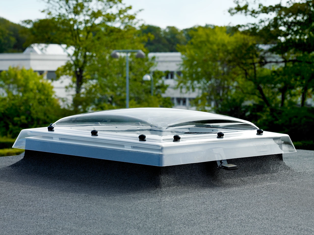 Velux ISD 080080 0010 Clear Polycarbonate Dome (Various Sizes) 1 Velux ISD 080080 0010 Clear Polycarbonate Dome (Various Sizes)